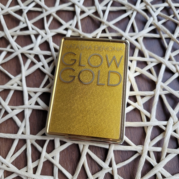 Natasha Denona Glow Gold Palette - Picture 2 of 4